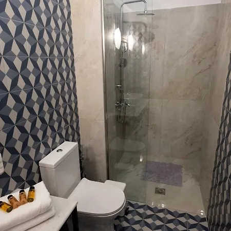 Apartment Athenian Yard *