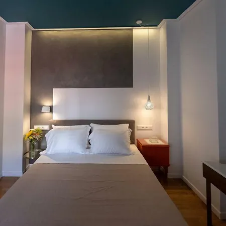 Athenian Yard Apartment Athen