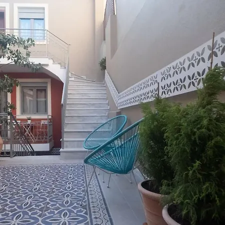 Apartment Athenian Yard
