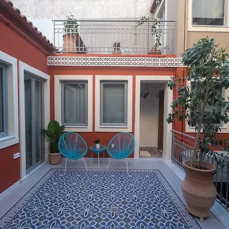 Apartment Athenian Yard